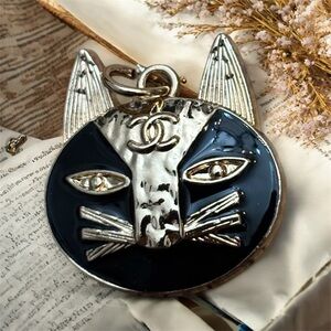 CHANEL Black Cat Charm